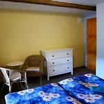 Zamek Liboun 3* Louňovice pod Blaníkem