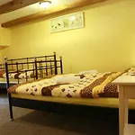 Zamek Liboun 3* Louňovice pod Blaníkem
