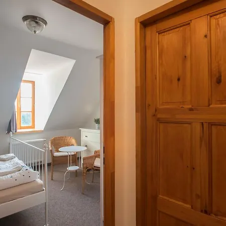 Zamek Liboun Louňovice pod Blaníkem