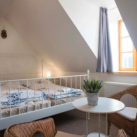 Zamek Liboun Gasthof 3*