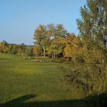 Zamek Liboun Pensión 3*