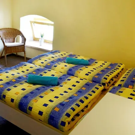 Zamek Liboun Pensión Louňovice pod Blaníkem