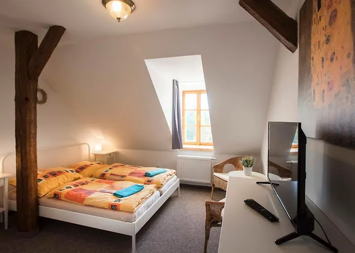 Zamek Liboun Гостевой дом