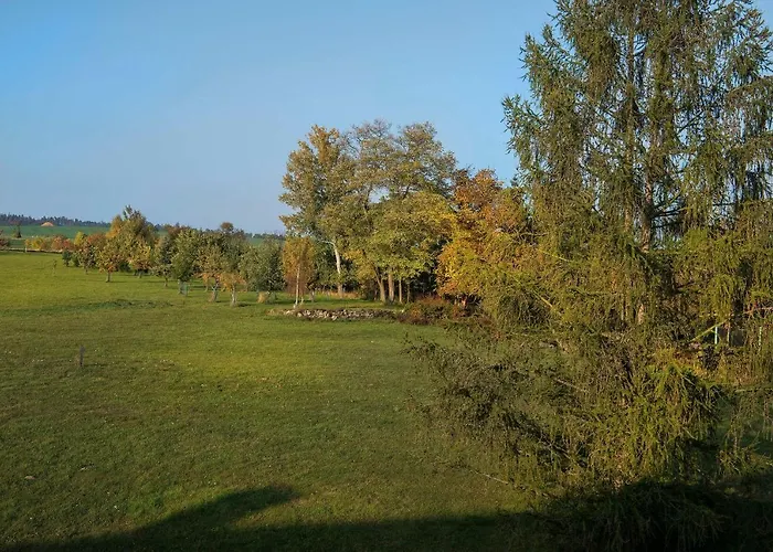 Zamek Liboun Гостевой дом 3*