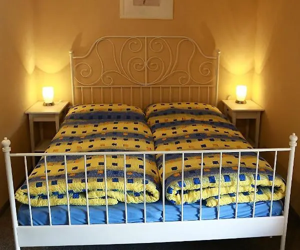 Zamek Liboun 3* Lounovice pod Blanikem