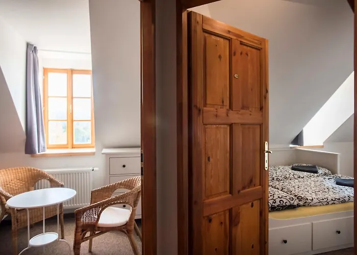 Zamek Liboun 3* Lounovice pod Blanikem