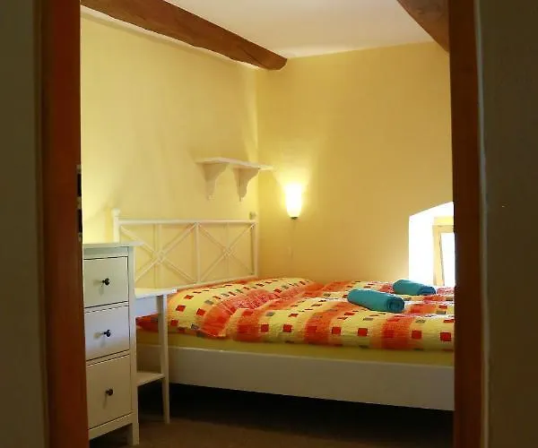 Гостевой дом Zamek Liboun Lounovice pod Blanikem